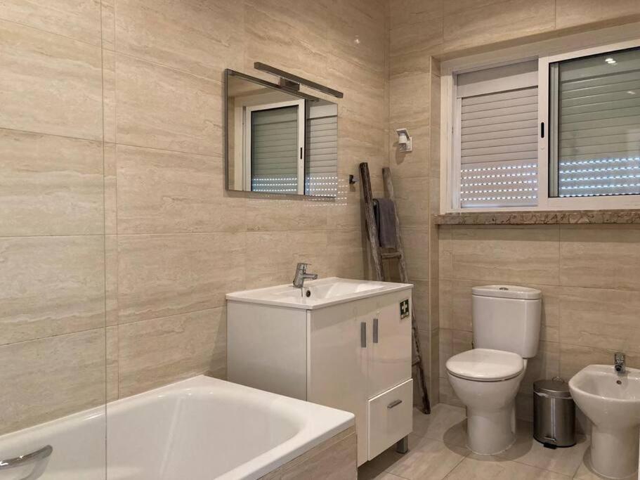 Apartamento Apartamento Bem Localizado Para Familias & Amigos Lisboa Exterior foto