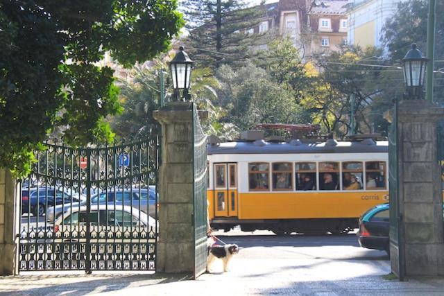 Apartamento Apartamento Bem Localizado Para Familias & Amigos Lisboa Exterior foto